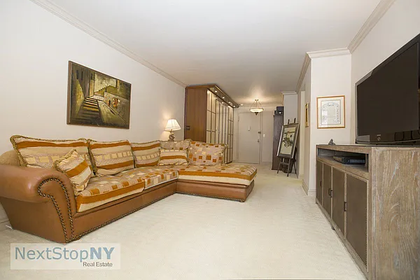 Sold by NextStopNY | media 3