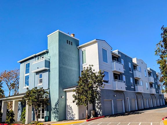 5th image of 1066 41st Ave Unit A207