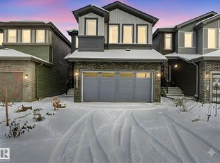 5611 Kootook Pl SW, Edmonton, AB T6W 4Z5