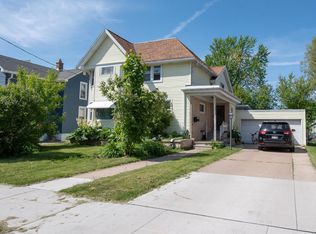 1118 Ceape Ave, Oshkosh, WI 54901
