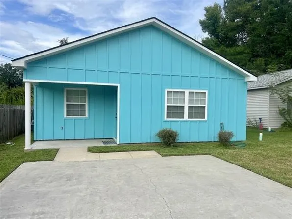 2313 Orleans St, Mandeville, LA 70448