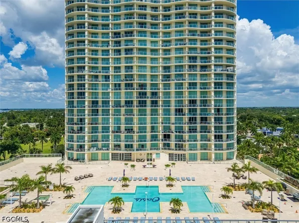 3000 Oasis Grand Blvd, Fort Myers, FL
