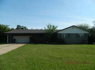 1525 NW 33rd St, Lawton, OK 73505