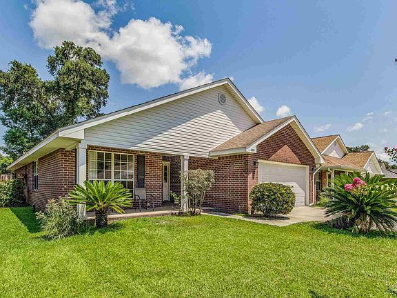 2nd image of 4984 Genevive Ct