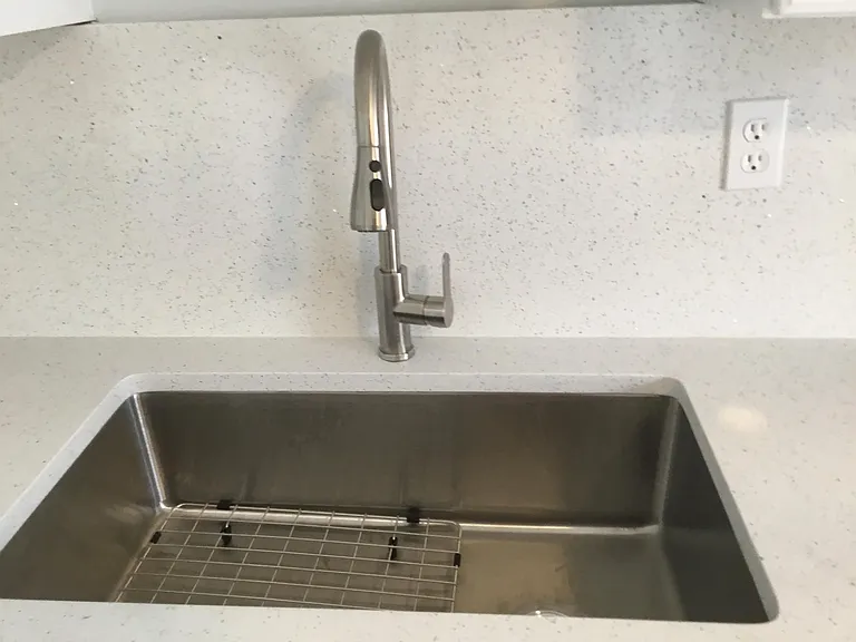 90 Union Ave #2 — Photo 8