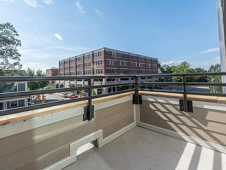 The Bentley Apartments — Photo 128