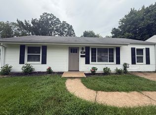 9857 Dennis Dr, Saint Louis, MO 63136