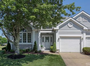 4 Birmingham Ln, Monroe Township, NJ