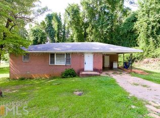 34 Chestnut Dr, Newnan, GA 30263
