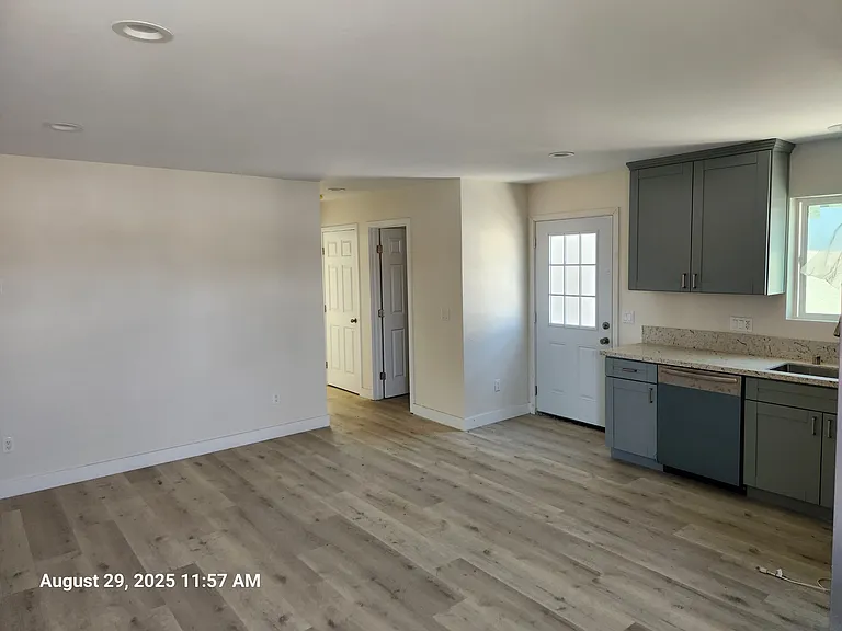 3675 Marlborough Ave — Photo 6