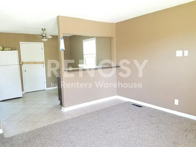 3736 Cypress Ave — Photo 5