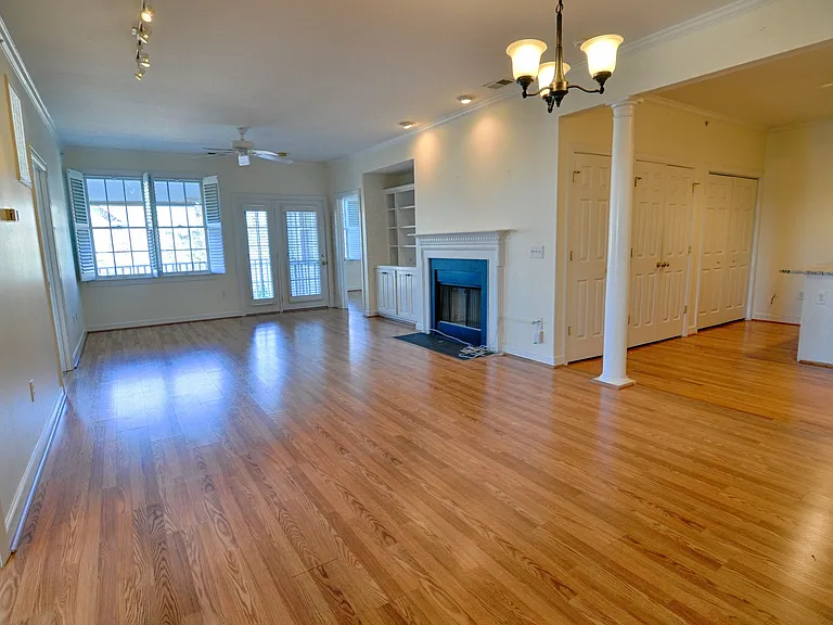 600 Copperline Dr #207 — Photo 2