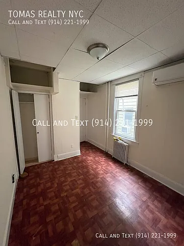 162 Waverly St Photo 1