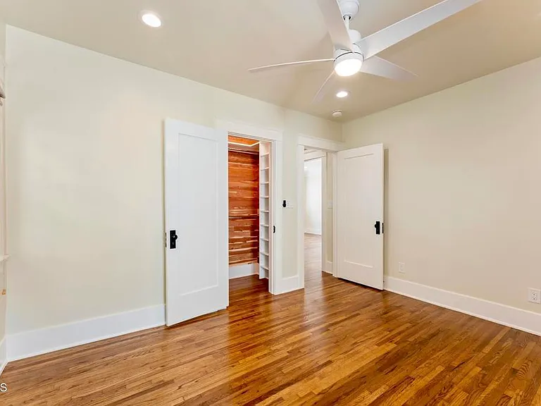 520 S Los Robles Ave #4 — Photo 19