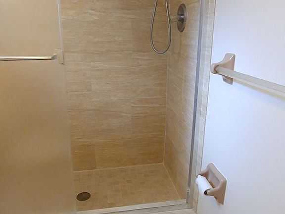 4th image of 3308 Briarwood Cir