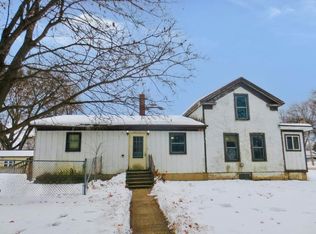 311 N 4th St, Oregon, IL 61061