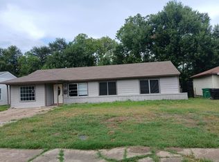5723 Belcrest St, Houston, TX 77033
