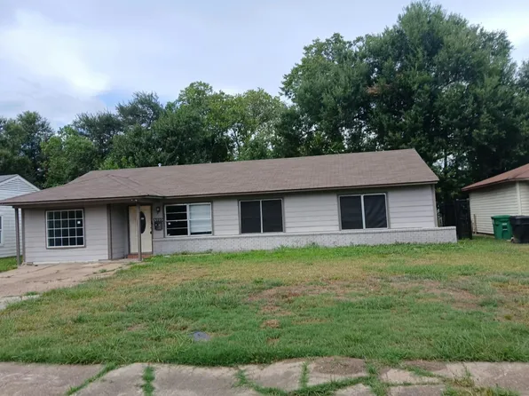 5723 Belcrest St, Houston, TX 77033