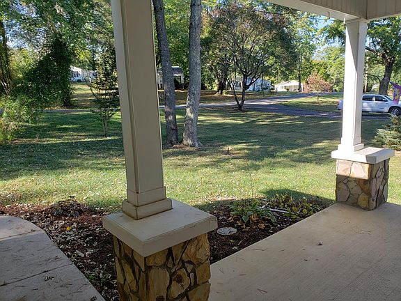 5th image of 2300 Princeton Ln