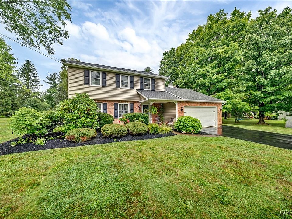 1st image of 5975 Old Orchard Dr