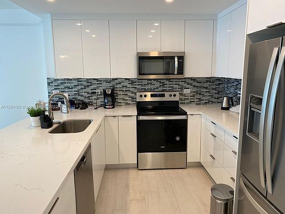4th image of 5601 Collins Ave APT 412A