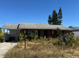 1507 N Lake Dr, Sun City Center, FL 33573