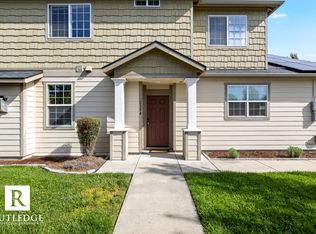 2374 Dahlia Way, Medford, OR 97501