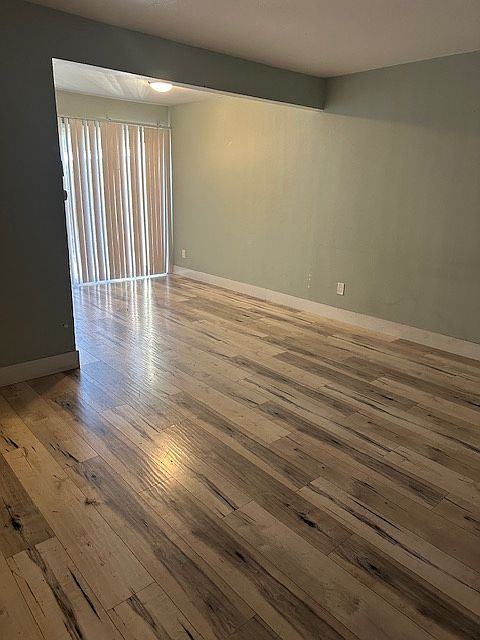 1st image of 5961 Bamford Dr