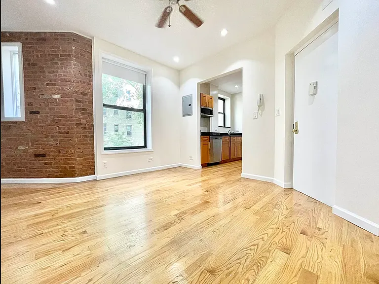 217 E 22nd St #6 — Photo 6
