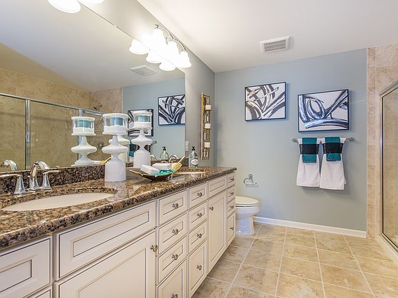 Luxurious owner s bath