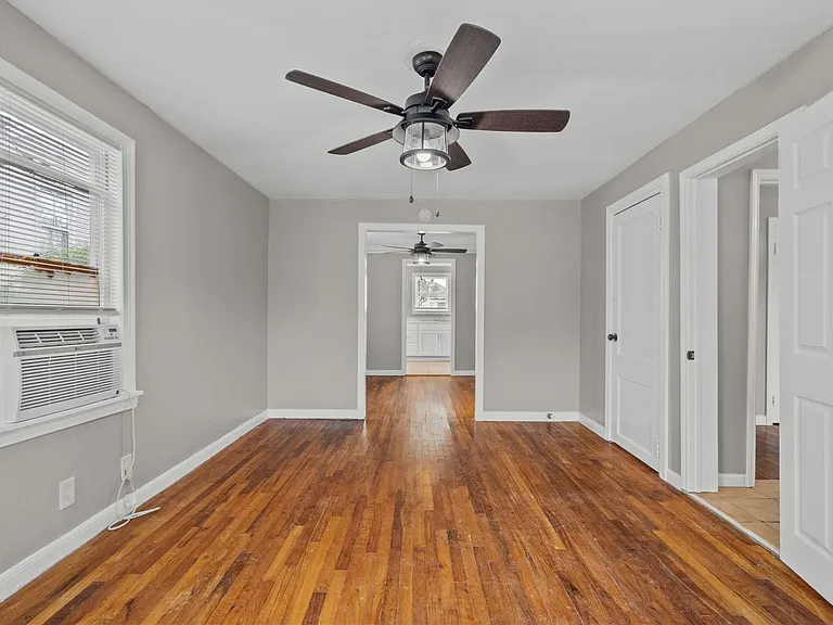 4020 Avenue O 1/2 — Photo 39