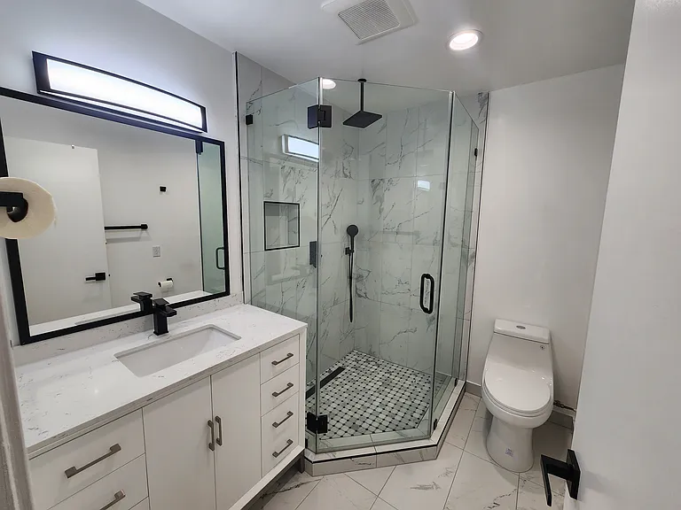 1118 N Kenmore Ave #2 — Photo 11
