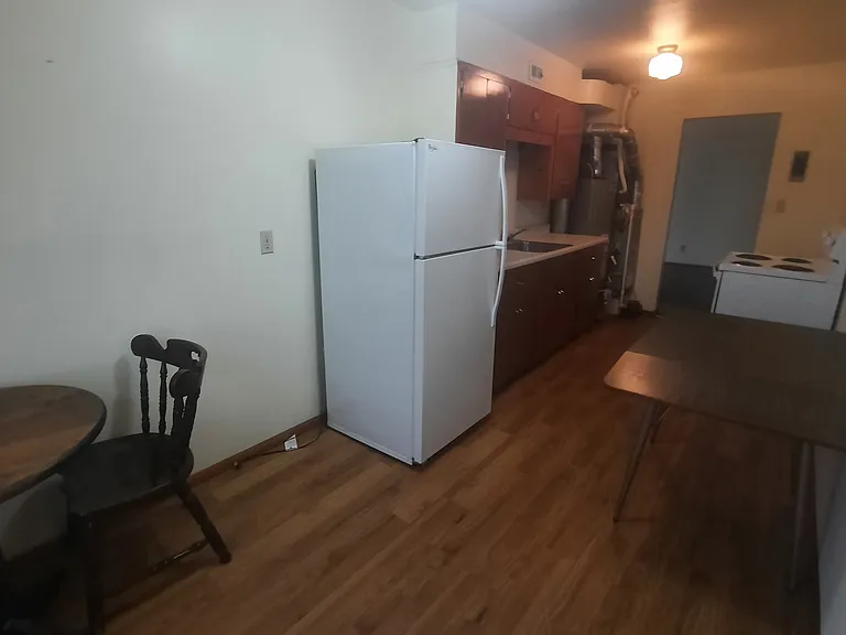 501 E Crawford St #9 — Photo 1