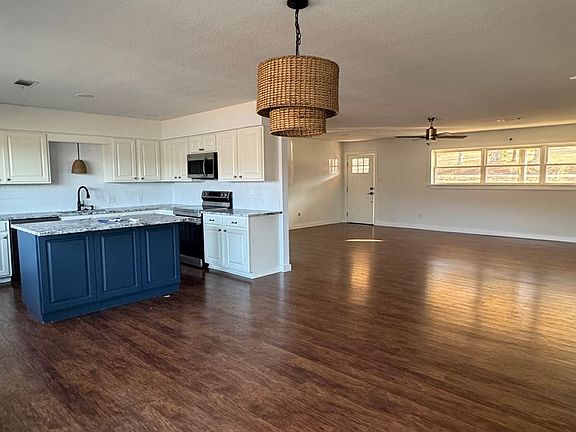 5th image of 2202 Shadow Lake Dr