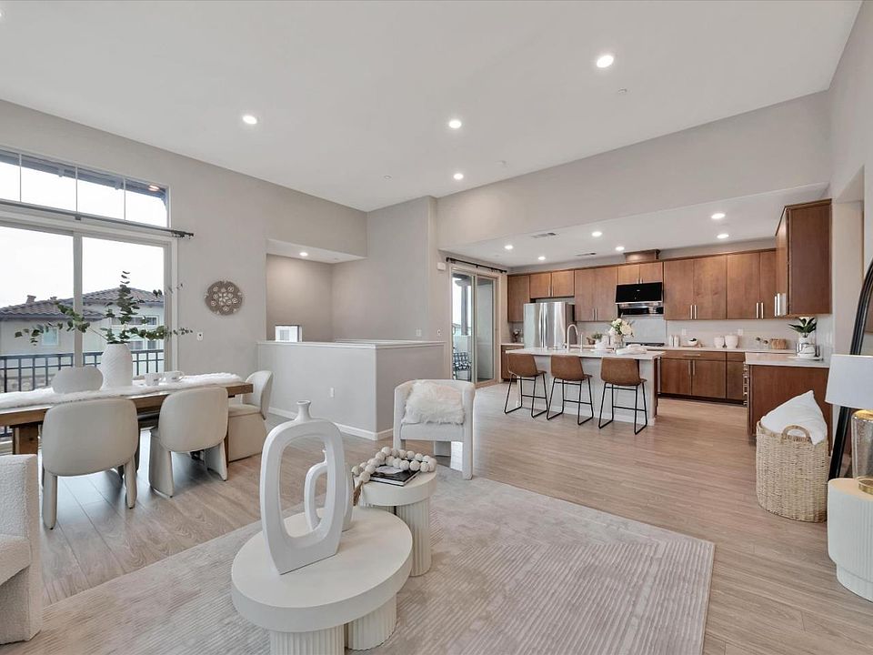 1st image of 3097 Lina St Unit 2