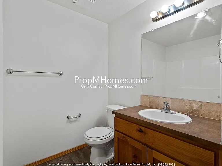 2203 Sam Parrett Dr — Photo 16