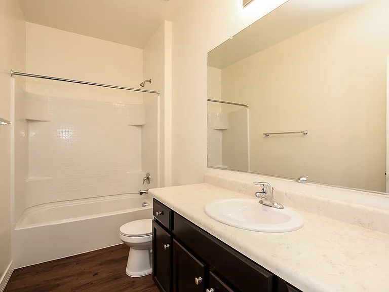 4116 S 81st Dr — Photo 13