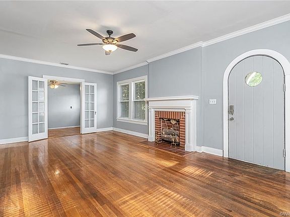 2nd image of 622 Dalzell St