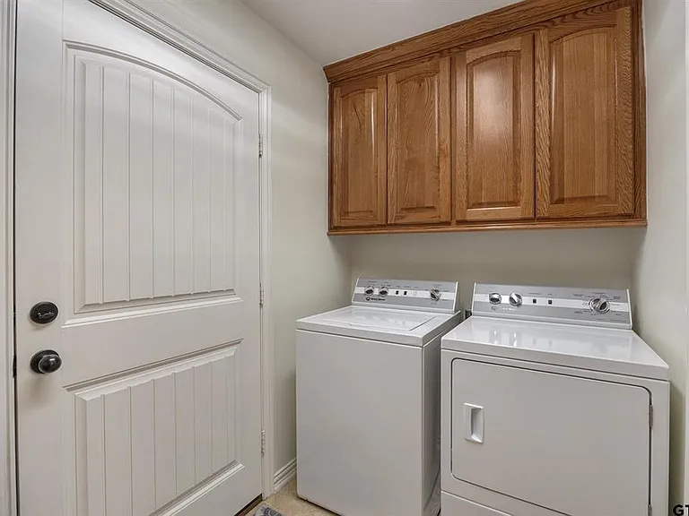 19503 Sara Ln — Photo 19