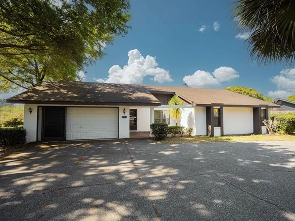 34217 Radio Rd, Leesburg, FL 34788