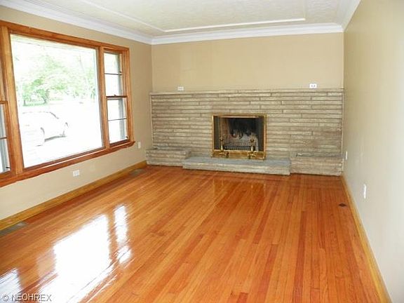 2nd image of 1523 Yolanda Pl