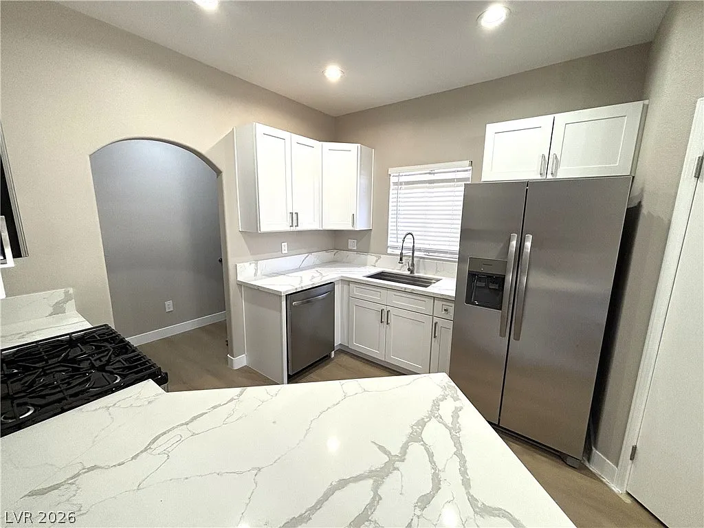 2 bed, 2.0 bath, 1131 sqft, $1,825 — Photo 2