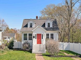 124 Gainsville Rd, Dedham, MA 02026
