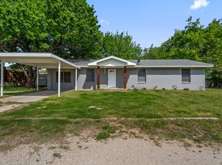 606 Decatur St, Alvord, TX 76225