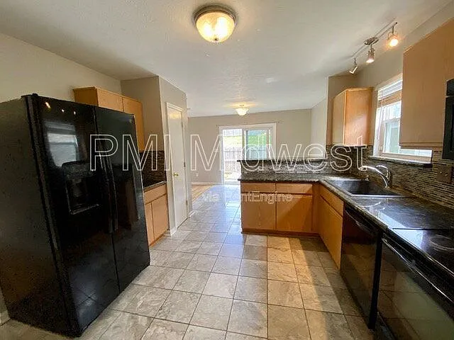 112 Gazebo Dr — Photo 13
