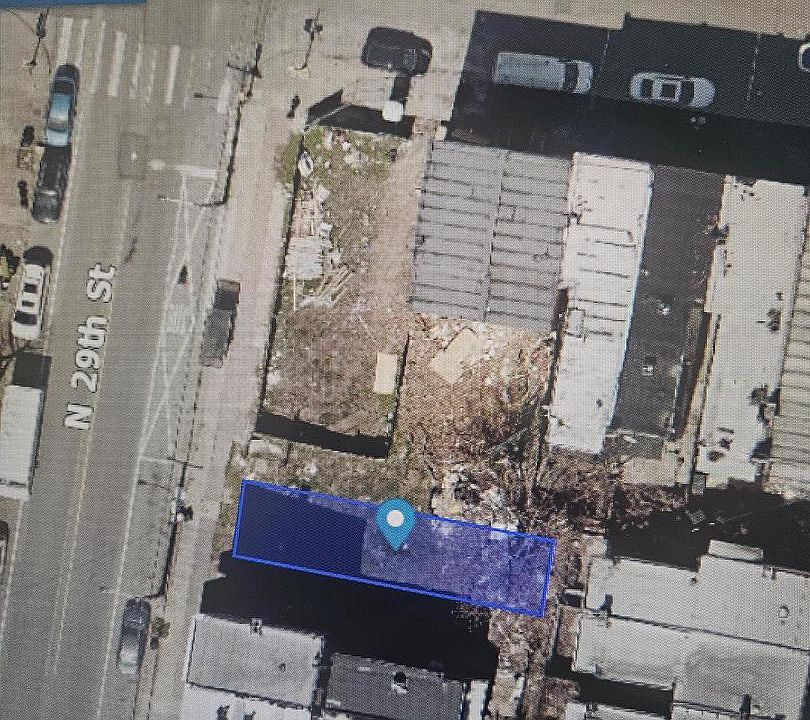 1st image of 1647 N 29th St