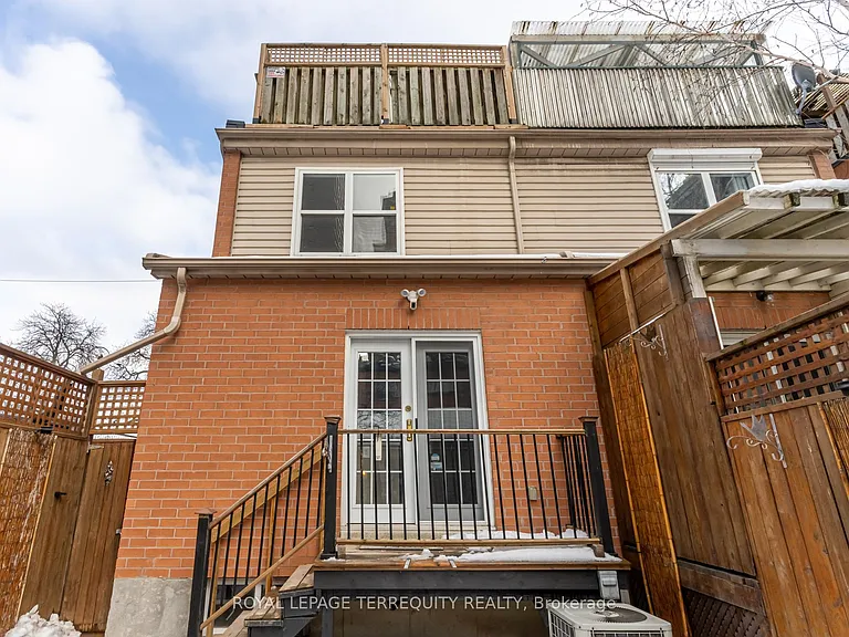 244 George St — Photo 39
