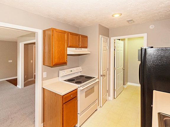 3rd image of 4921 N Arbor Woods Ct APT 207
