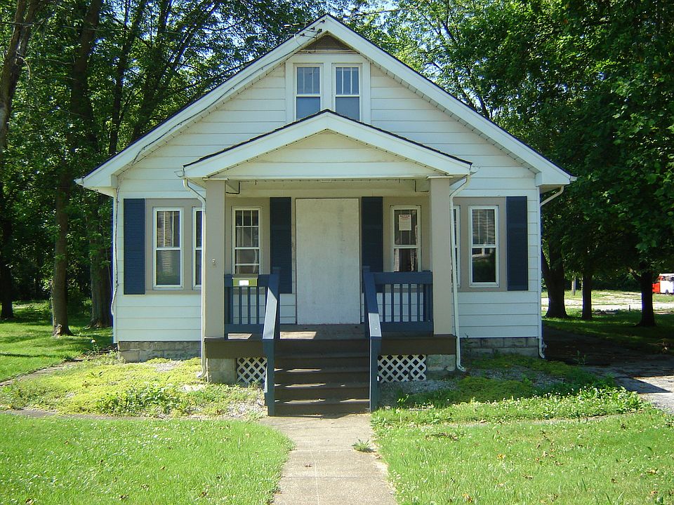 1st image of 527 E 158th St