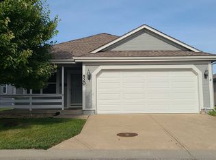520 S Saturn Dr, Raymore, MO 64083